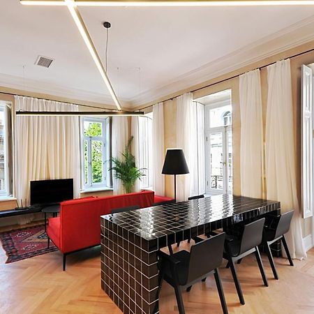 Hotel The 10 à Tbilissi Extérieur photo